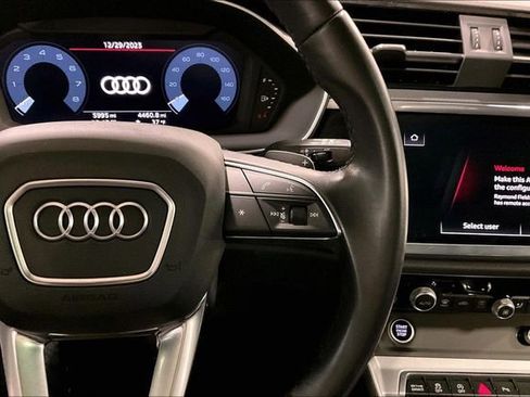 Used 2023 Audi Q3 2.0T Premium w/ Convenience Package image 19