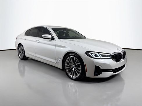 Certified 2023 BMW 530i w/ Premium Package RWD image 4