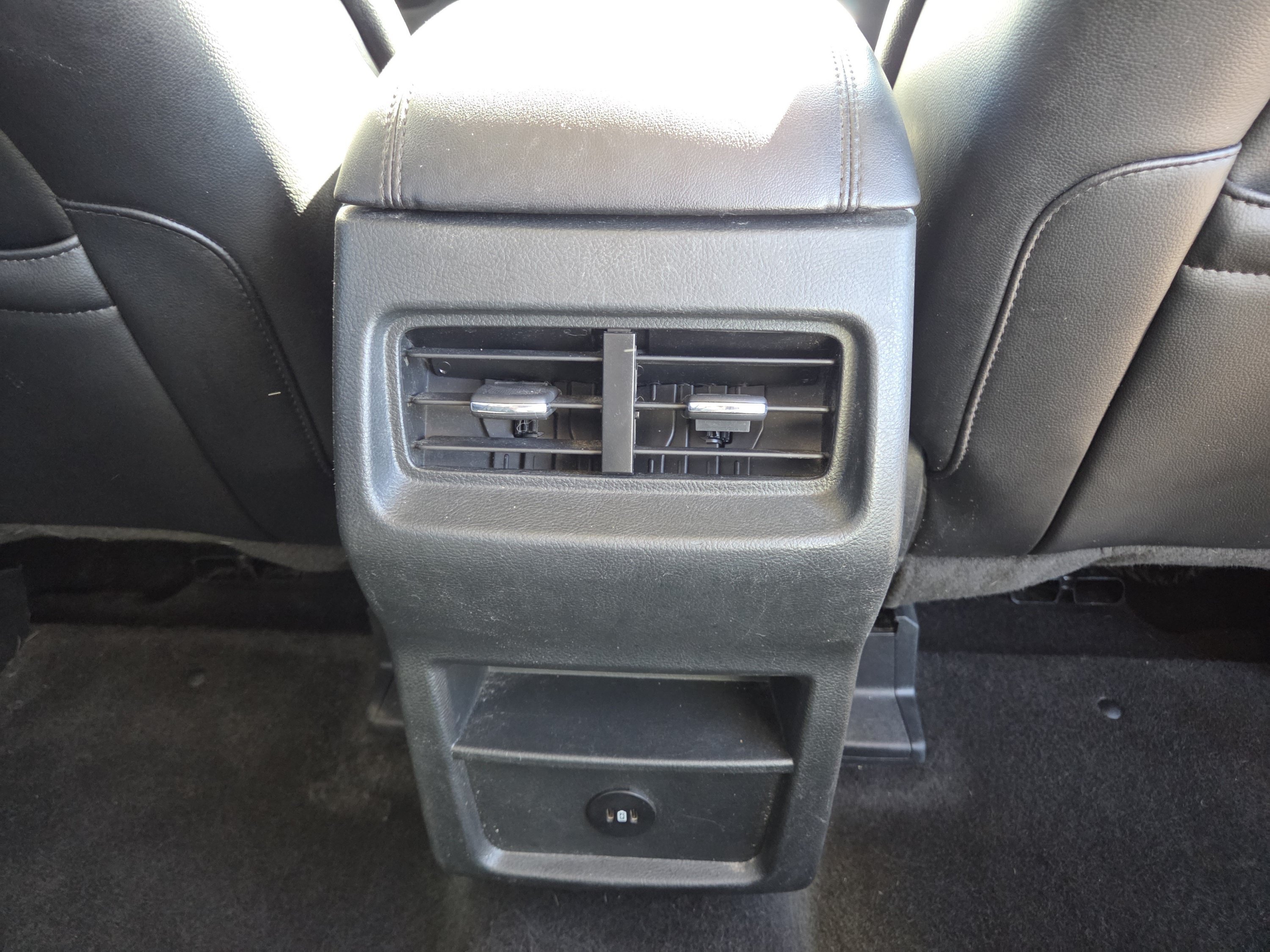 Used 2024 Ford Edge SEL AWD/4WD image 22