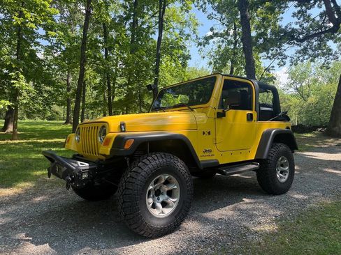 Used 2003 Jeep Wrangler X AWD/4WD image 1