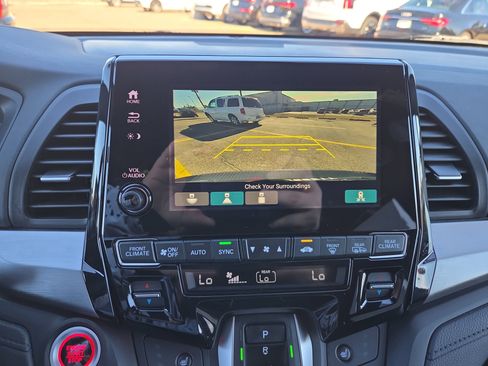 Used 2023 Honda Odyssey Sport image 14