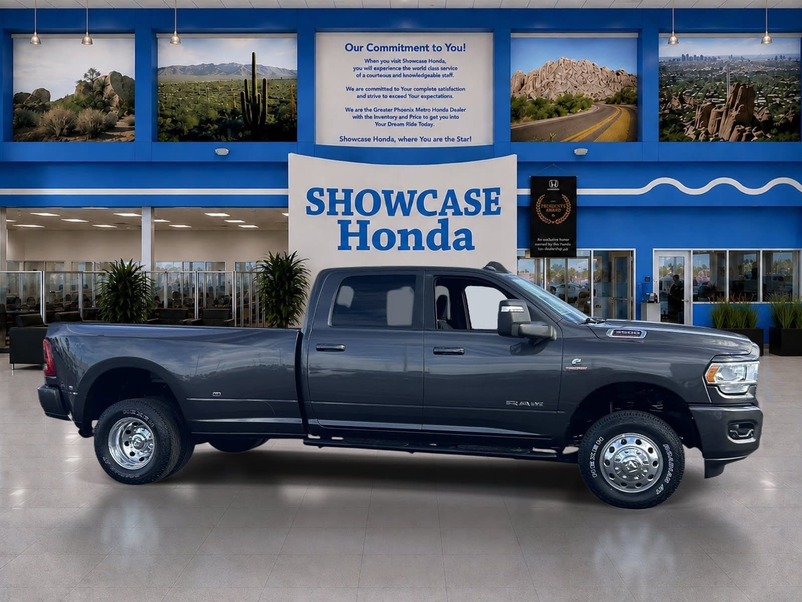 Used 2024 RAM 3500 Big Horn w/ Sport Appearance Package AWD/4WD image 7