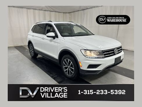 Used 2020 Volkswagen Tiguan SE w/ Panoramic Sunroof Package AWD/4WD image 1