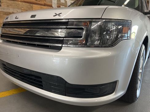 Used 2019 Ford Flex SE FWD image 8
