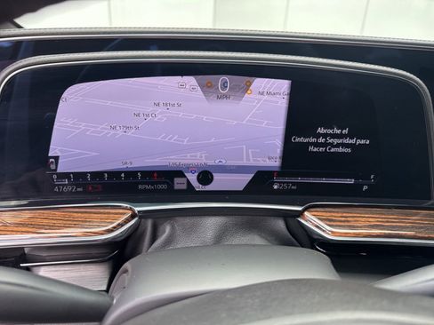 Used 2022 Cadillac Escalade Luxury image 16