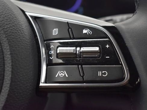 Used 2025 Kia Seltos S FWD image 23