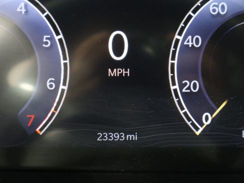 Used 2024 Jeep Grand Cherokee L Limited w/ Luxury Tech Group II image 43