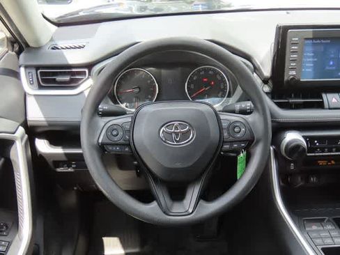 Used 2019 Toyota RAV4 LE w/ All Weather Liner Package AWD/4WD image 18