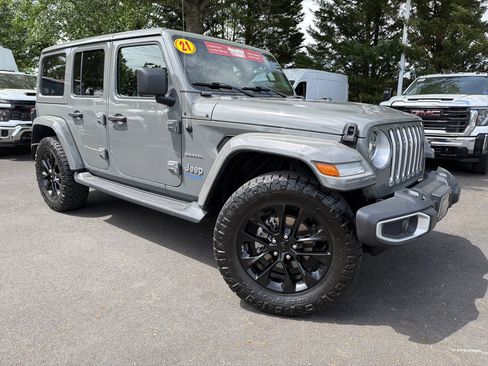 Used 2021 Jeep Wrangler Unlimited Sahara w/ Dual Top Group image 2