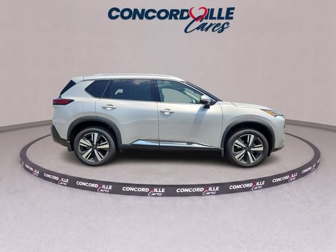 Certified 2023 Nissan Rogue SL w/ SL Premium Package AWD/4WD image 7