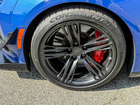Used 2022 Chevrolet Camaro ZL1 RWD image 16