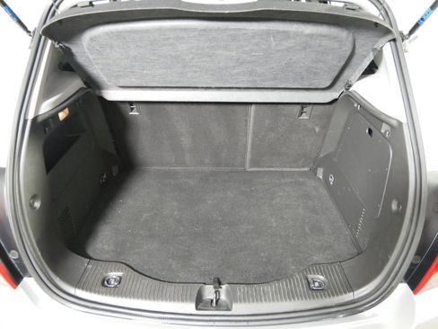 Used 2019 Chevrolet Trax LT w/ LT Convenience Package image 18