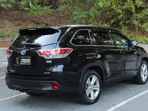 Used 2016 Toyota Highlander Limited Platinum image 9