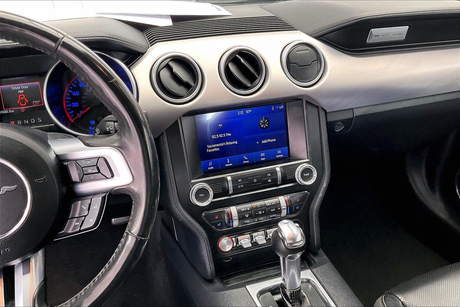 Used 2022 Ford Mustang Premium RWD image 5