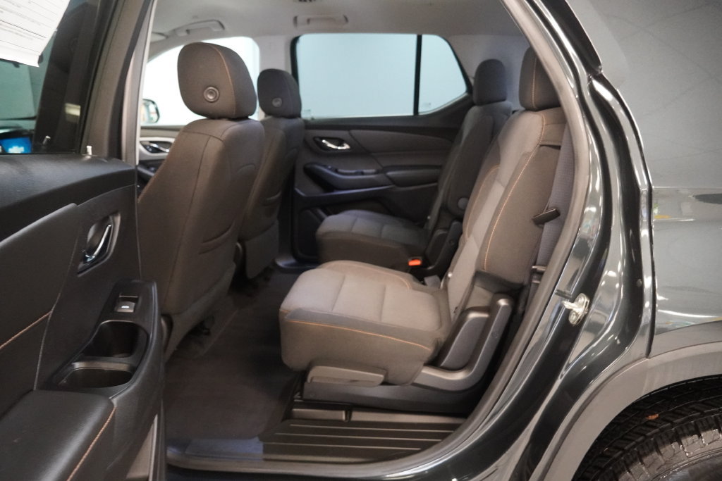 Used 2019 Chevrolet Traverse LT w/ LPO, Cargo Package AWD/4WD image 21