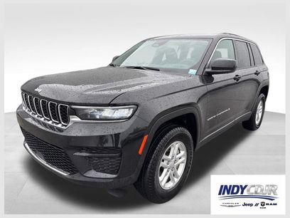 Used 2025 Jeep Grand Cherokee Laredo