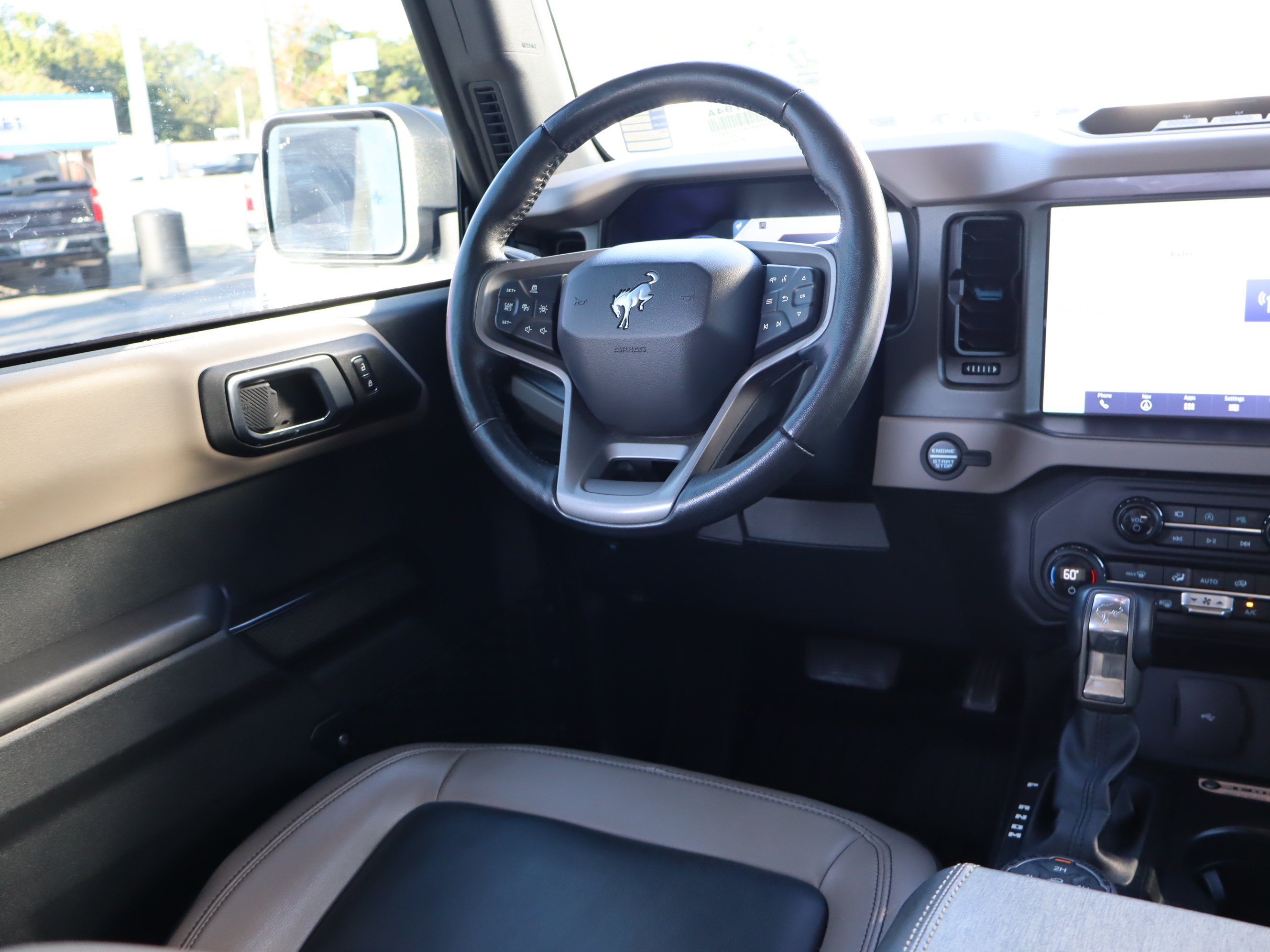 Used 2024 Ford Bronco Wildtrak AWD/4WD image 15