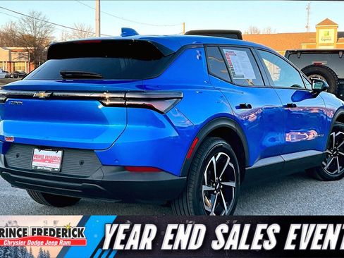 Used 2025 Chevrolet Equinox EV LT image 10