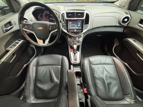 Used 2017 Chevrolet Sonic Premier image 21