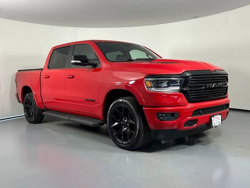 Used 2022 RAM 1500 Laramie AWD/4WD image 1