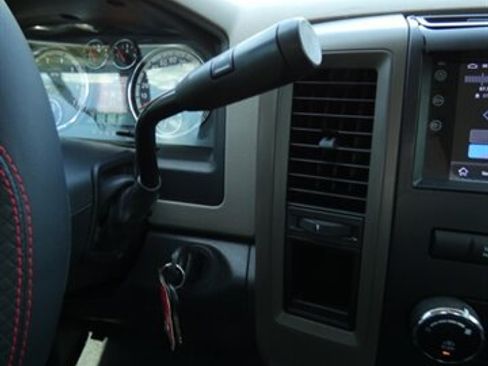 Used 2012 RAM 1500 Express RWD image 29