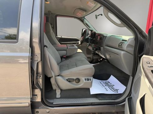Used 2005 Ford F250 XLT AWD/4WD image 14