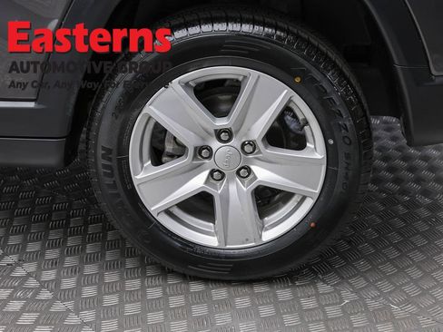Used 2022 Jeep Compass Latitude AWD/4WD image 8