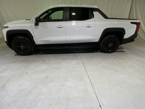 Used 2024 Chevrolet Silverado EV W/T image 7