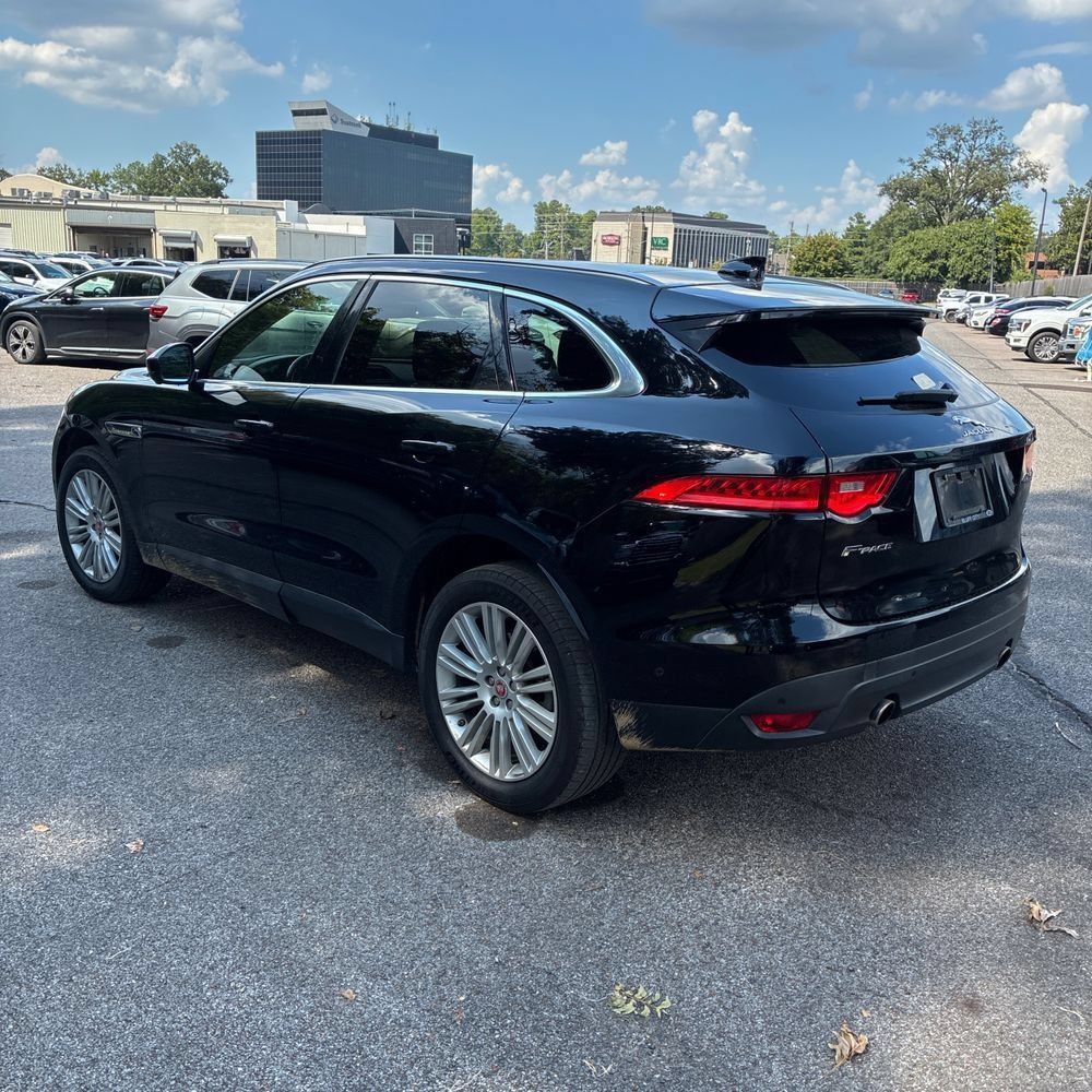 Used 2019 Jaguar F-PACE Portfolio AWD/4WD image 4