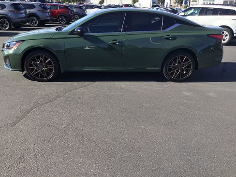 New 2025 Nissan Altima 2.5 SR w/ SR Premium Package image 3