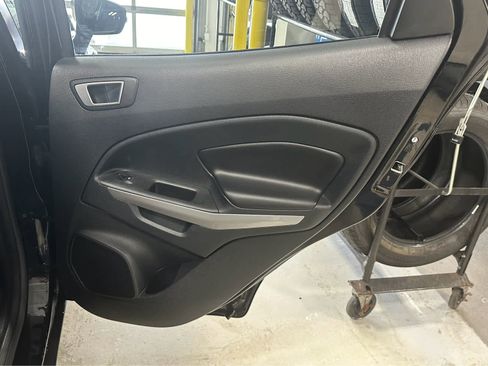 Used 2022 Ford EcoSport Titanium image 30