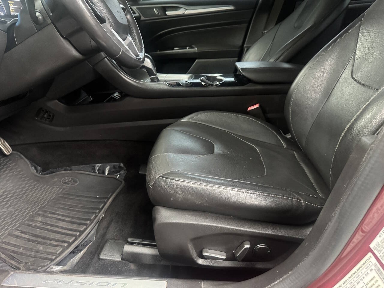 Used 2015 Ford Fusion Titanium FWD image 13