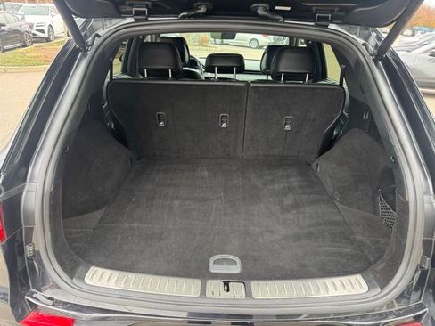 Used 2022 Genesis GV70 2.5T w/ Sport Prestige Package image 10