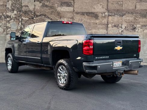 Used 2018 Chevrolet Silverado 2500 LTZ w/ Duramax Plus Package AWD/4WD image 10