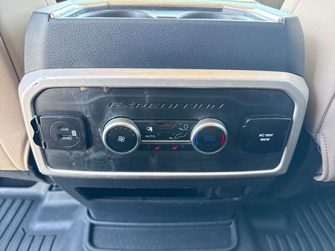 Used 2023 Ford Expedition Max Limited AWD/4WD image 24