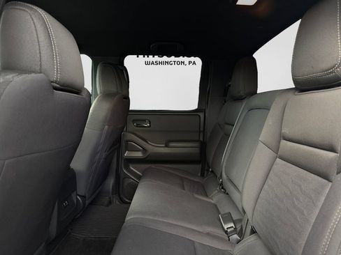 Used 2023 Nissan Frontier SV w/ Midnight Edition Package AWD/4WD image 9