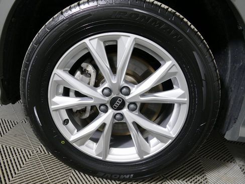 Used 2025 Audi Q3 2.0T Premium image 9