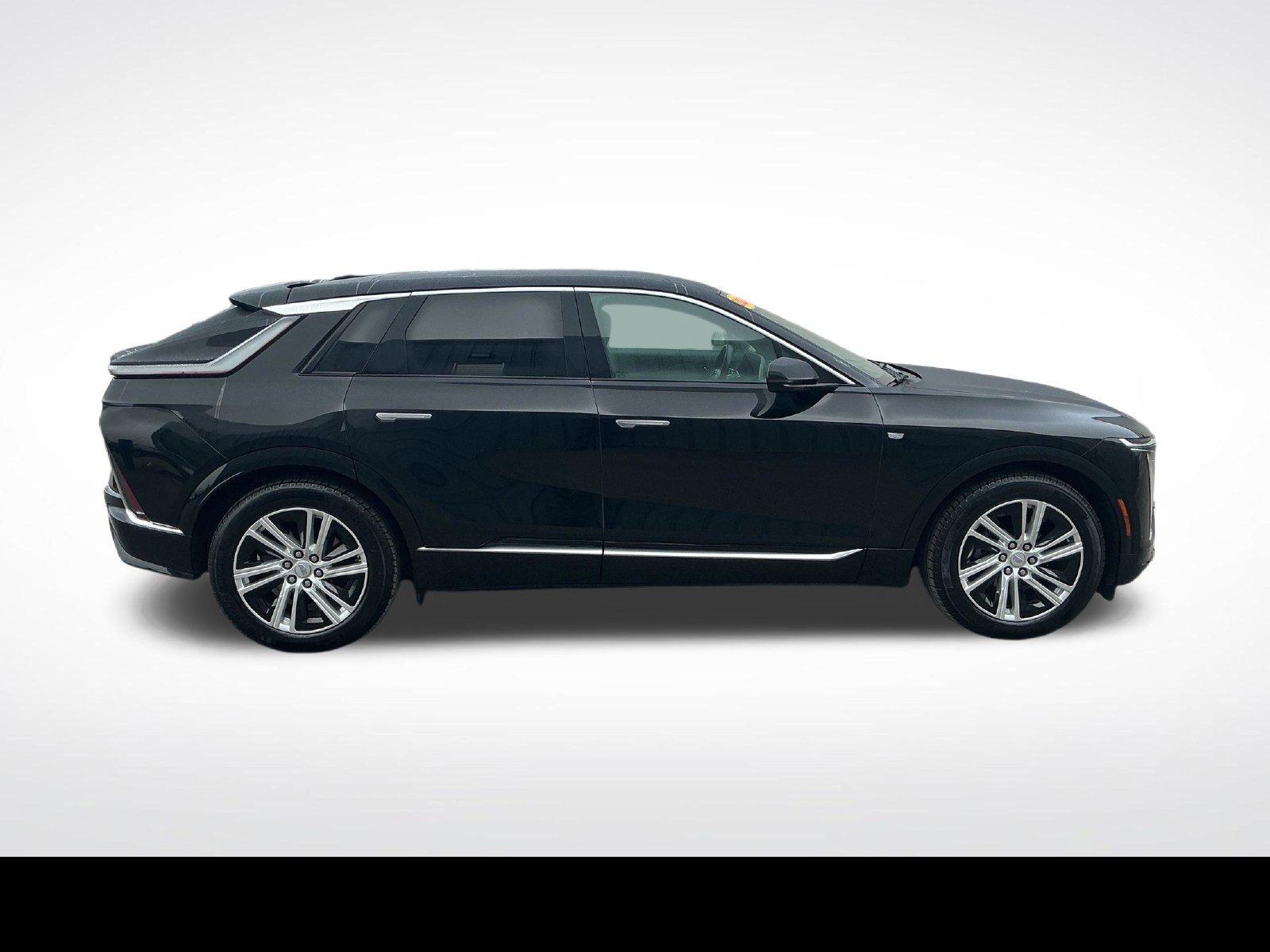 Certified 2024 Cadillac Lyriq Tech AWD/4WD image 6