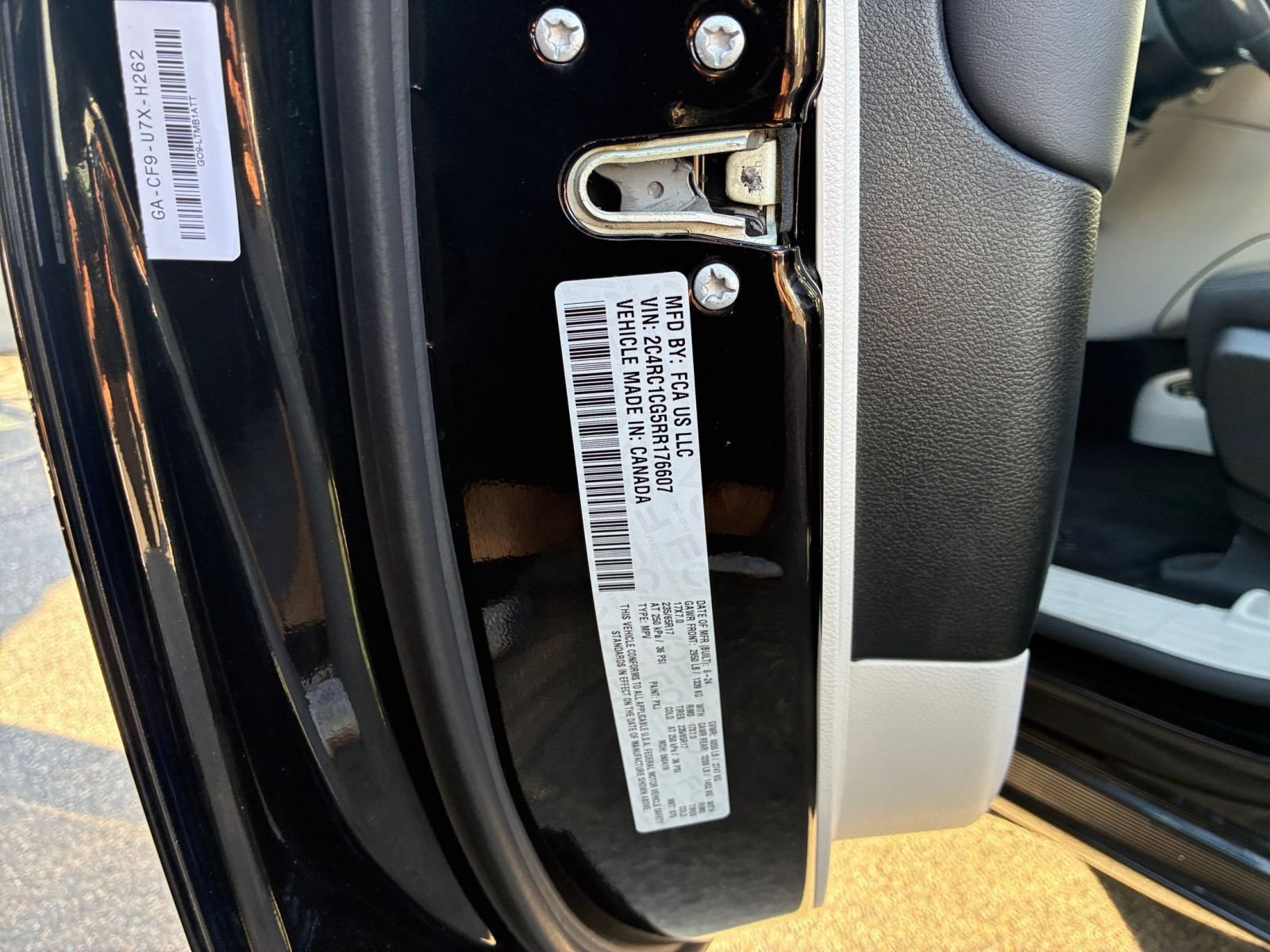 Used 2024 Chrysler Voyager LX FWD image 31