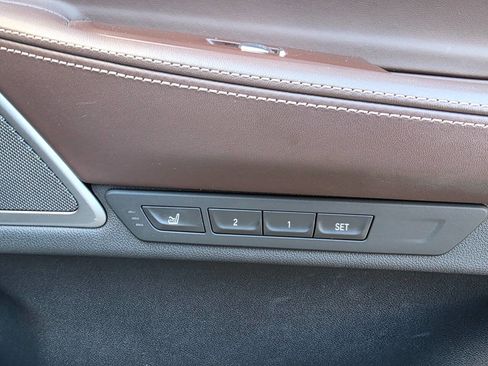 Used 2020 BMW 750i xDrive w/ Executive Package image 43