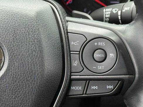 Used 2022 Toyota Camry XSE image 17