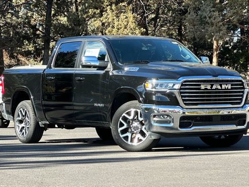 Used 2025 RAM 1500 Laramie AWD/4WD image 2