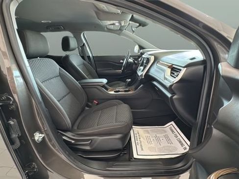 Used 2019 GMC Acadia SLE FWD image 19