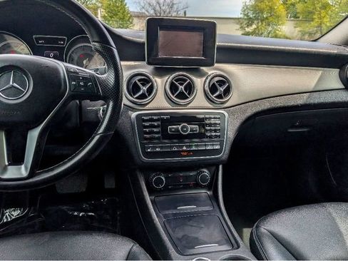 Used 2015 Mercedes-Benz GLA 250 4MATIC image 19
