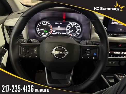 Certified 2025 Nissan Rogue SV image 13