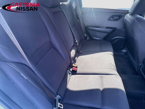Used 2023 Nissan Rogue S AWD/4WD image 29