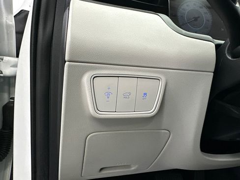 Used 2024 Hyundai Tucson Limited image 35