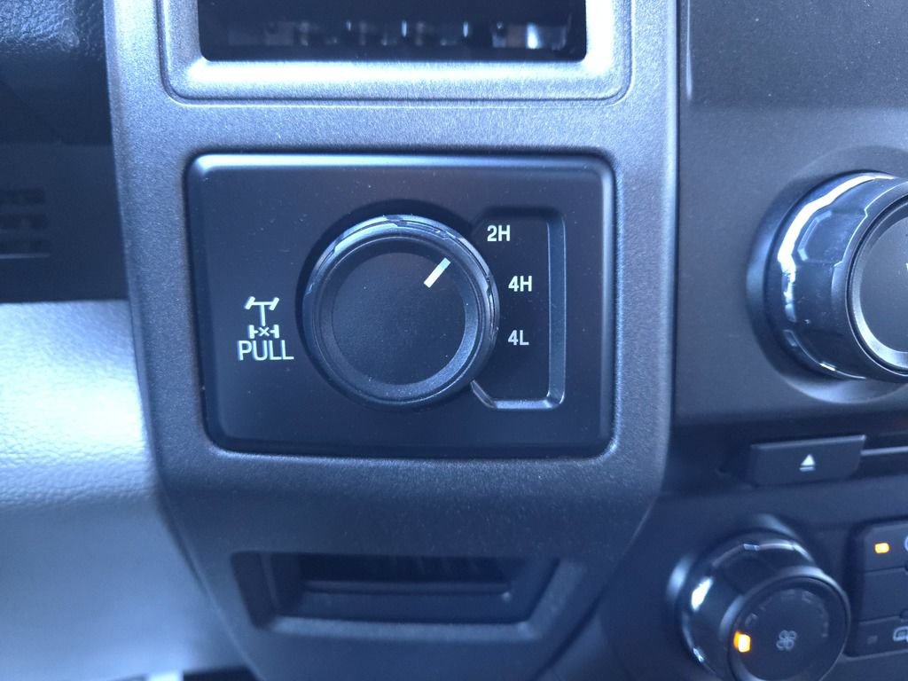 Used 2017 Ford F250 XL w/ Power Equipment Group AWD/4WD image 24