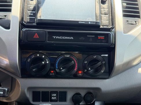 Used 2015 Toyota Tacoma 2WD Access Cab w/ SR5 Package image 32