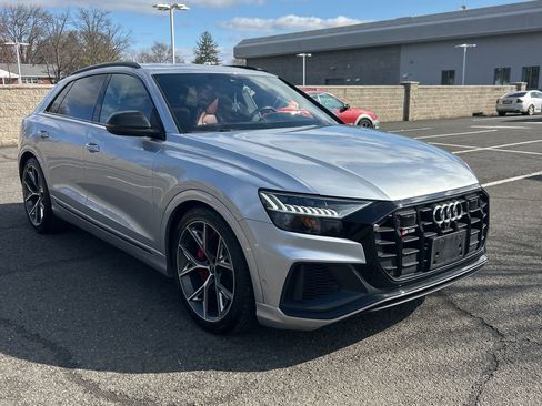 Used 2022 Audi SQ8 Premium Plus w/ Carbon Optic Package image 3